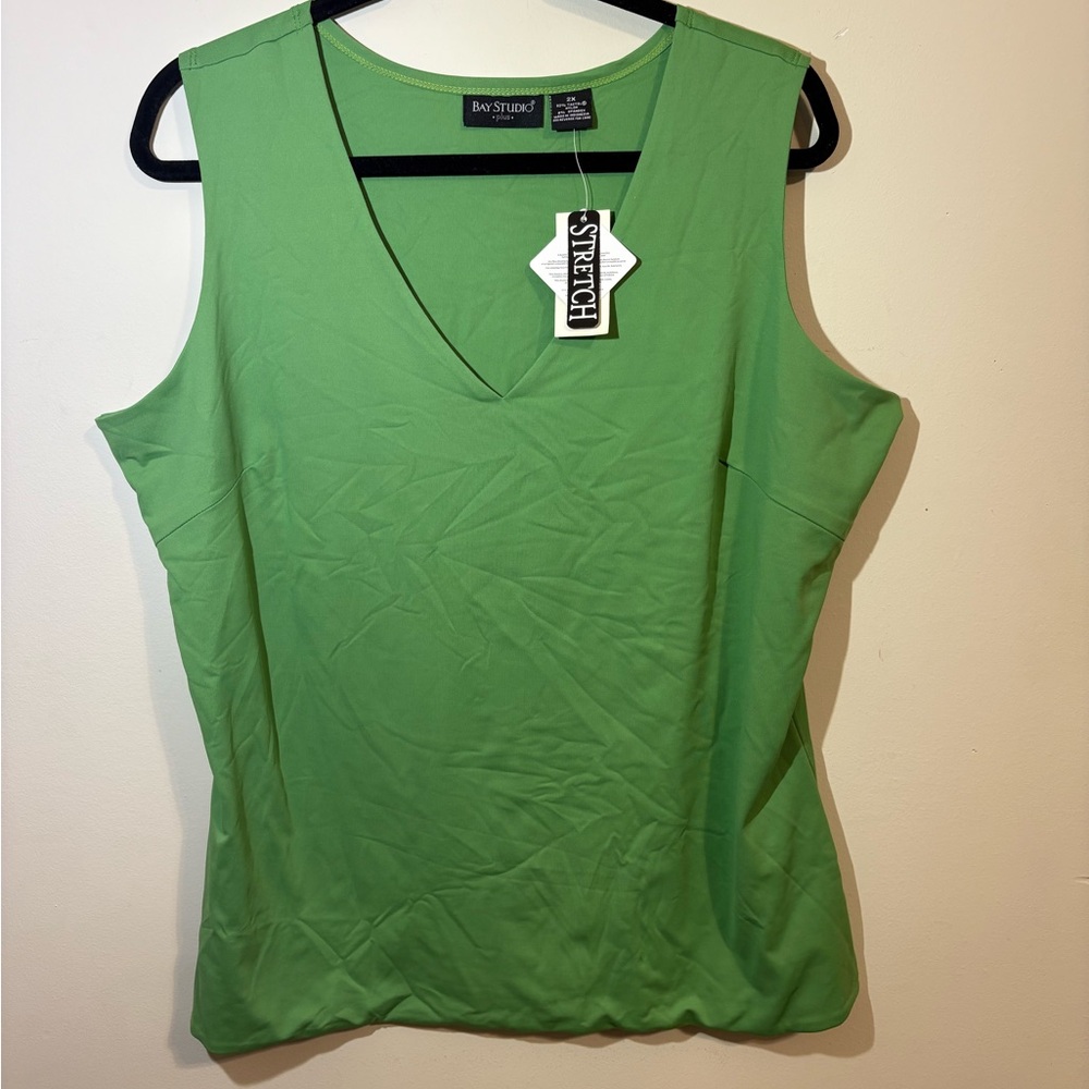 Bay Studio‎ Women’s Plus 2XL Green V-Neck Stretch Sleeveless Tank Top layering